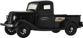 Jim beam Decanter 1935 Clermont Ford V-8 Pick-up Truck
